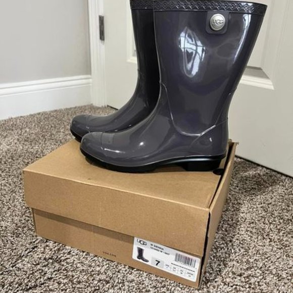 COPY - Ugg - Sienna - Light Purple Rain Boots - Size 7 - Picture 3 of 4